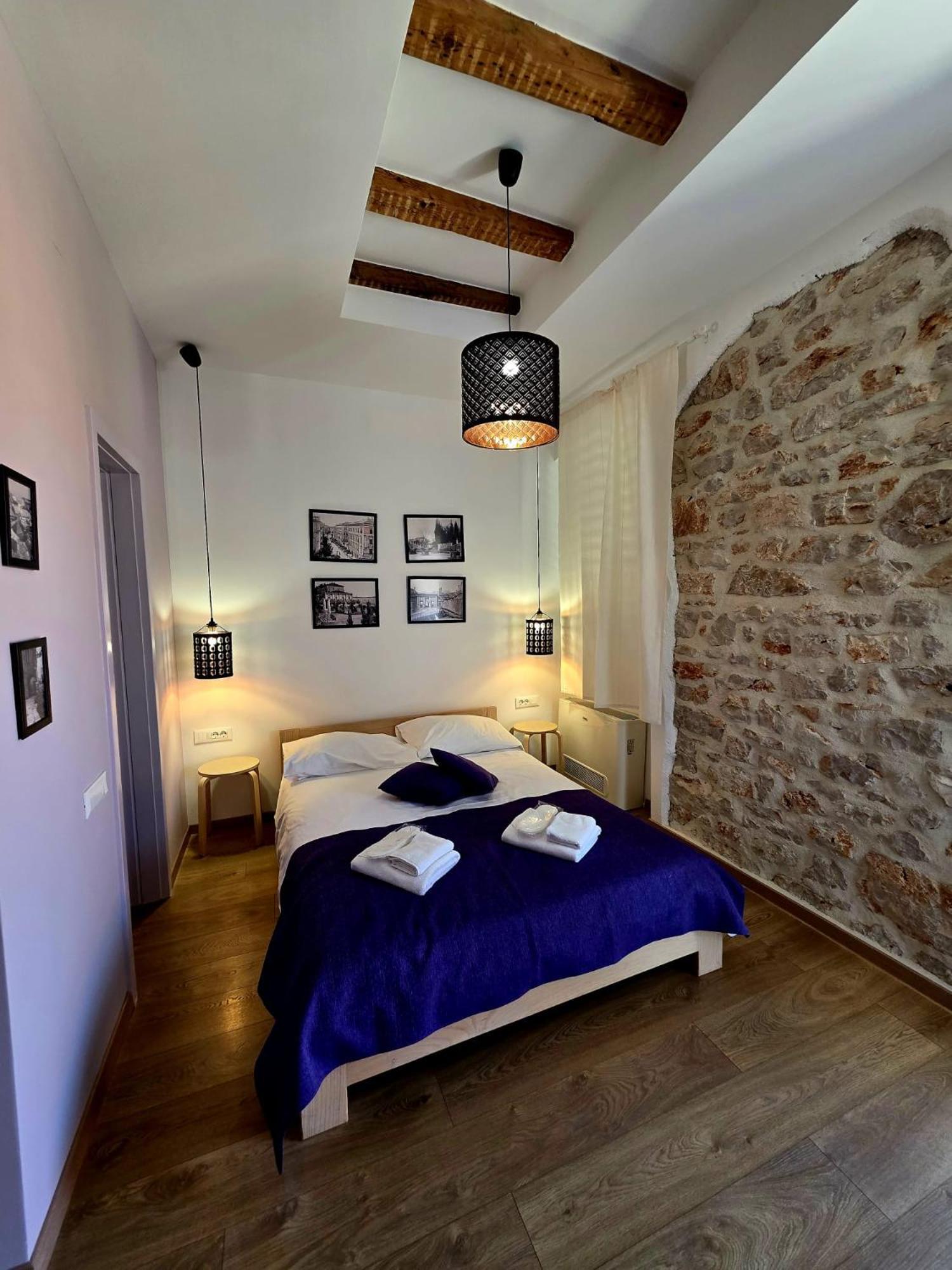 Guverna New City Accommodation Zara Esterno foto